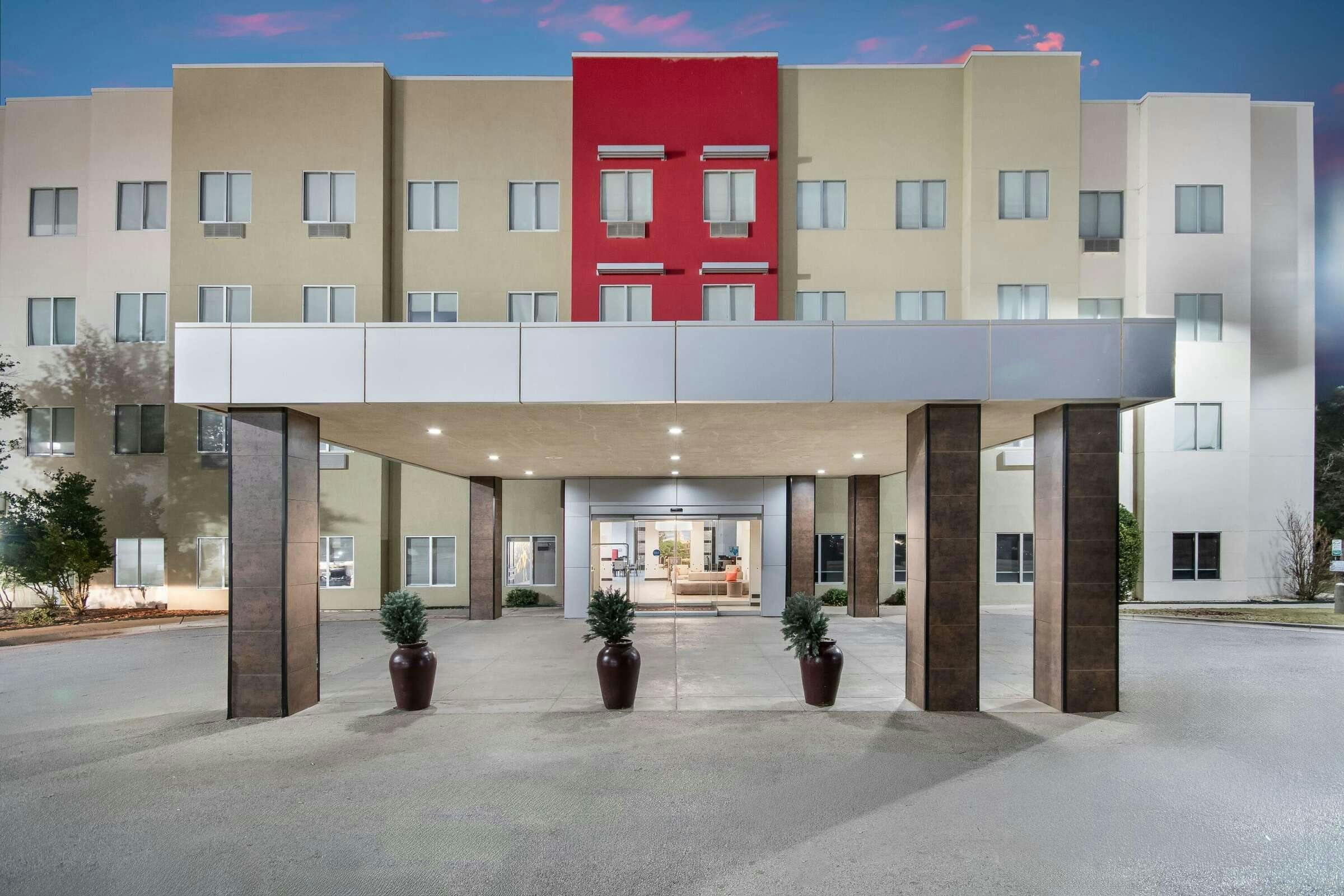 Hotel Hawthorn Suites Lubbock photo 1