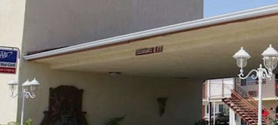 Glen Capri Inn & Suites - Burbank Universal