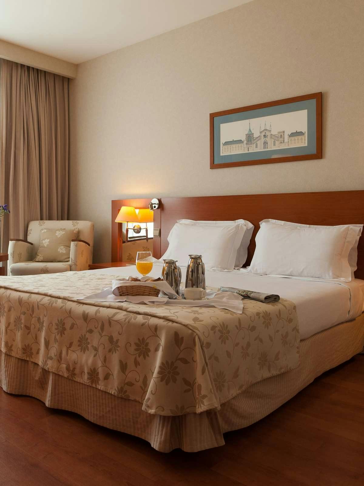 Hotel Eurostars San Lazaro photo 2