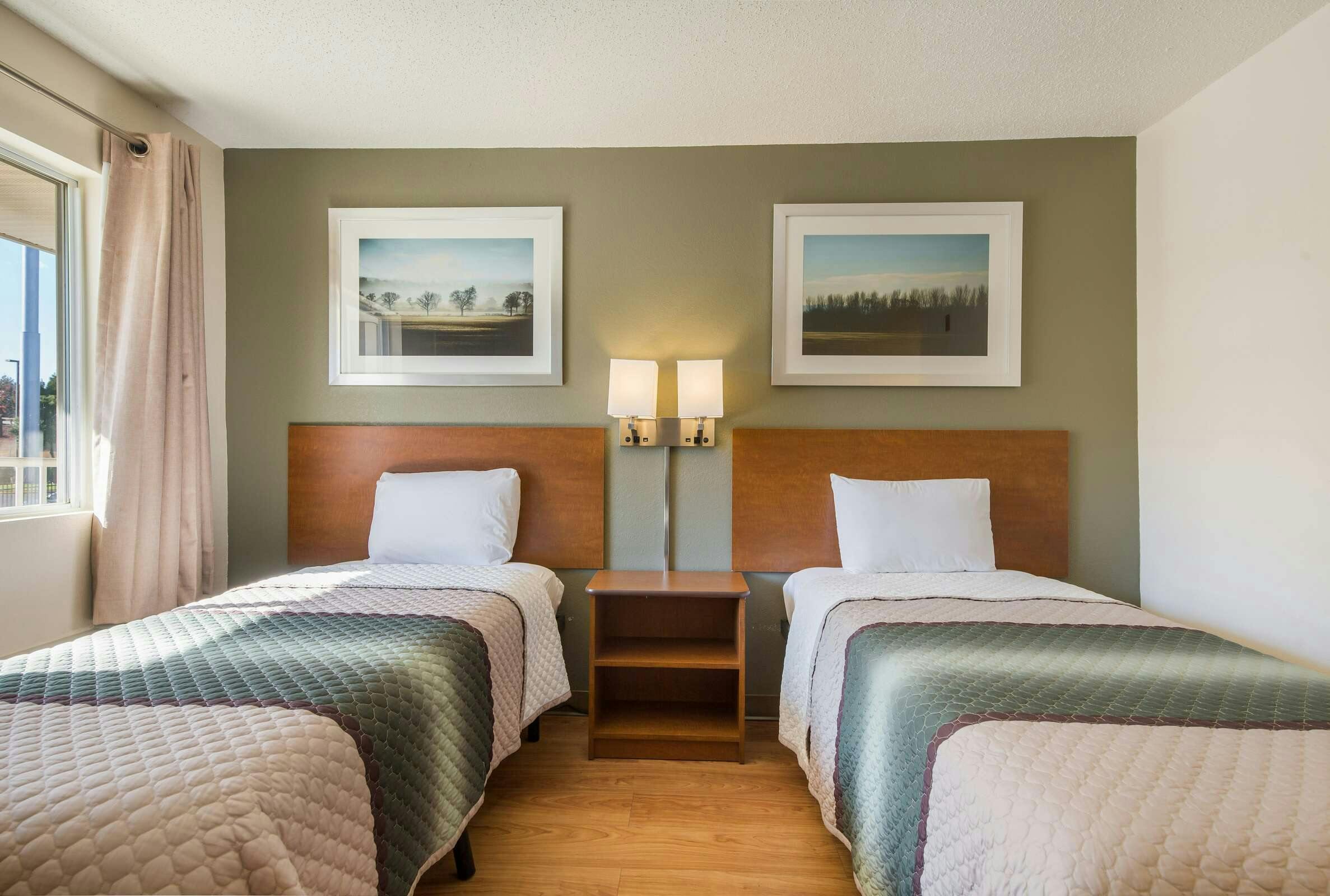 Hotel HomeTowne Studios Spartanburg - Asheville Highway photo 4