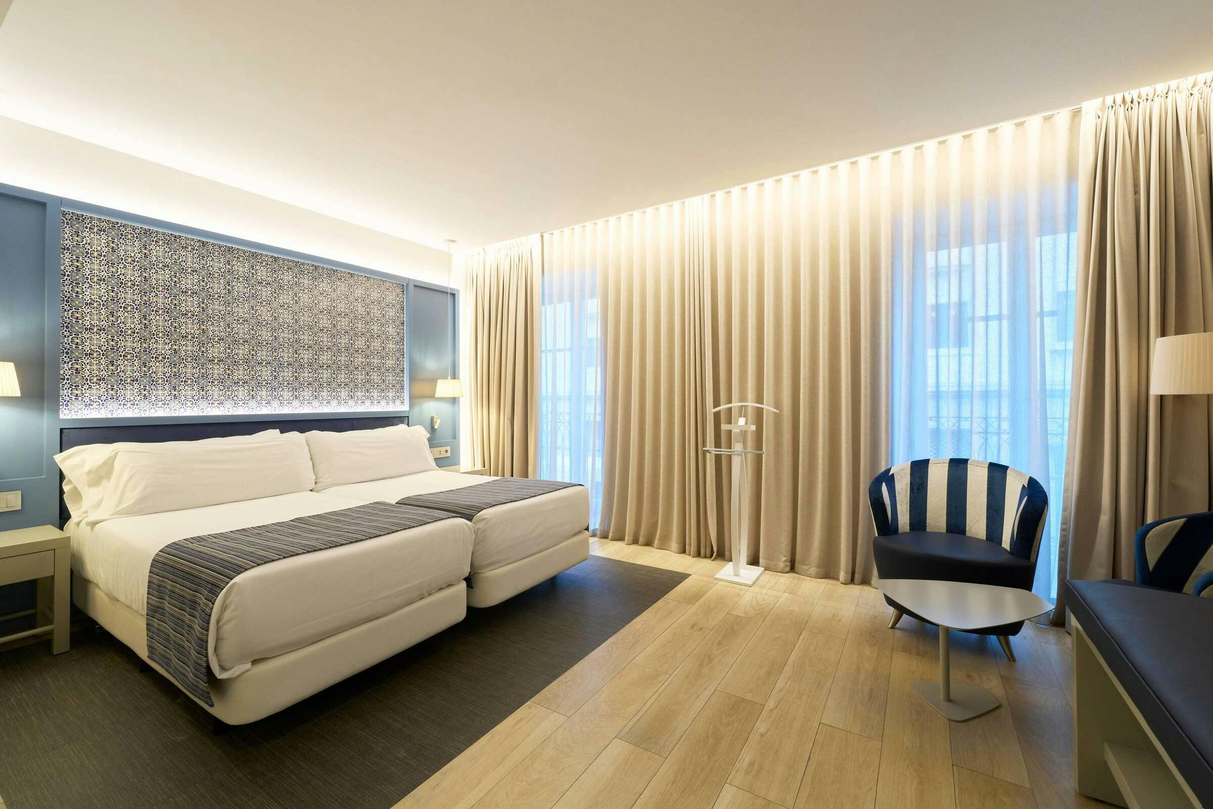 Hotel Catalonia Porto photo 4