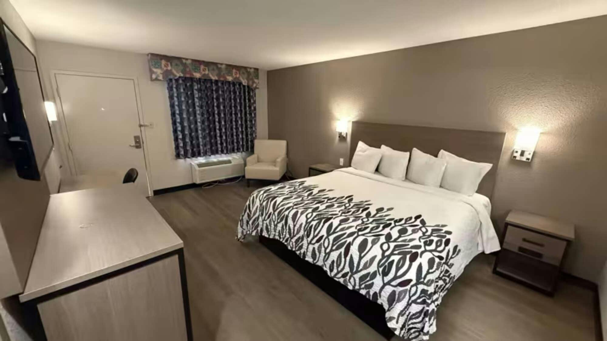 Hotel Red Roof Inn Tucson - Vail photo 5