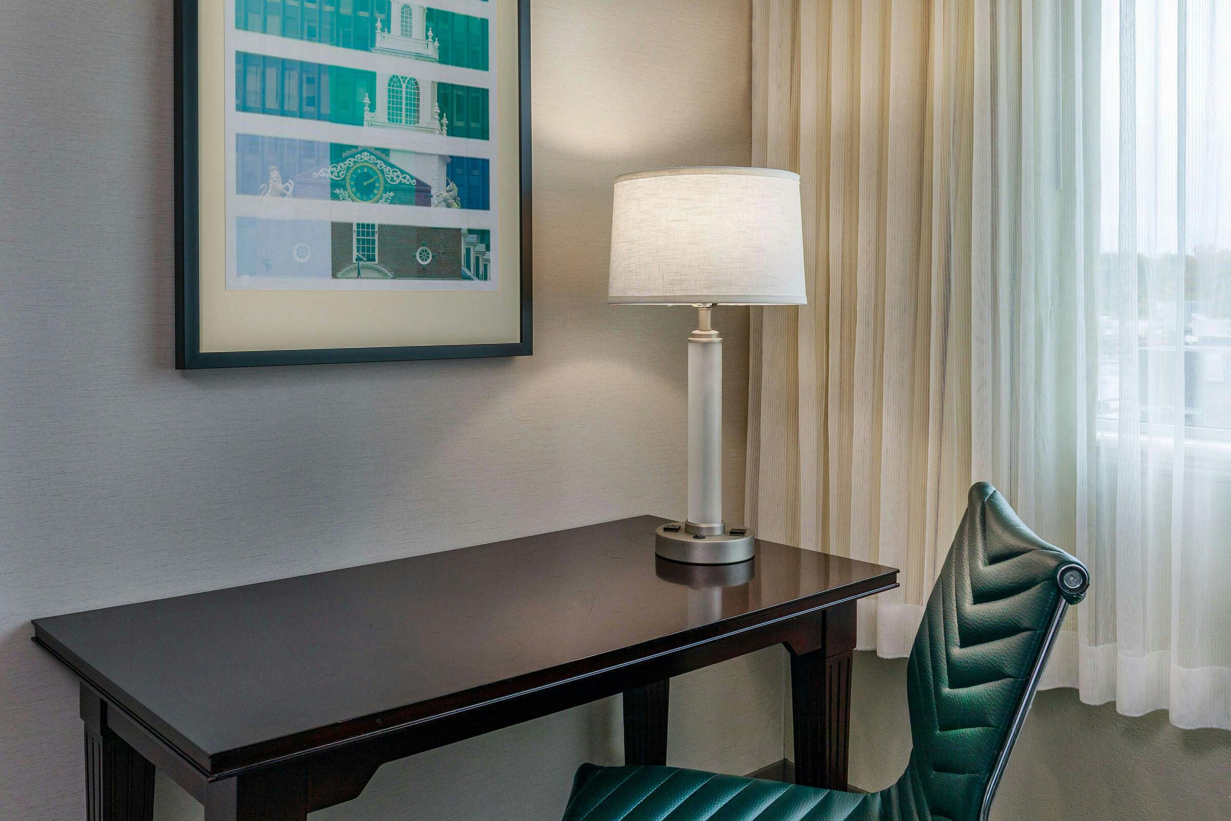 Hotel Holiday Inn & Suites Boston-Peabody by IHG photo 5