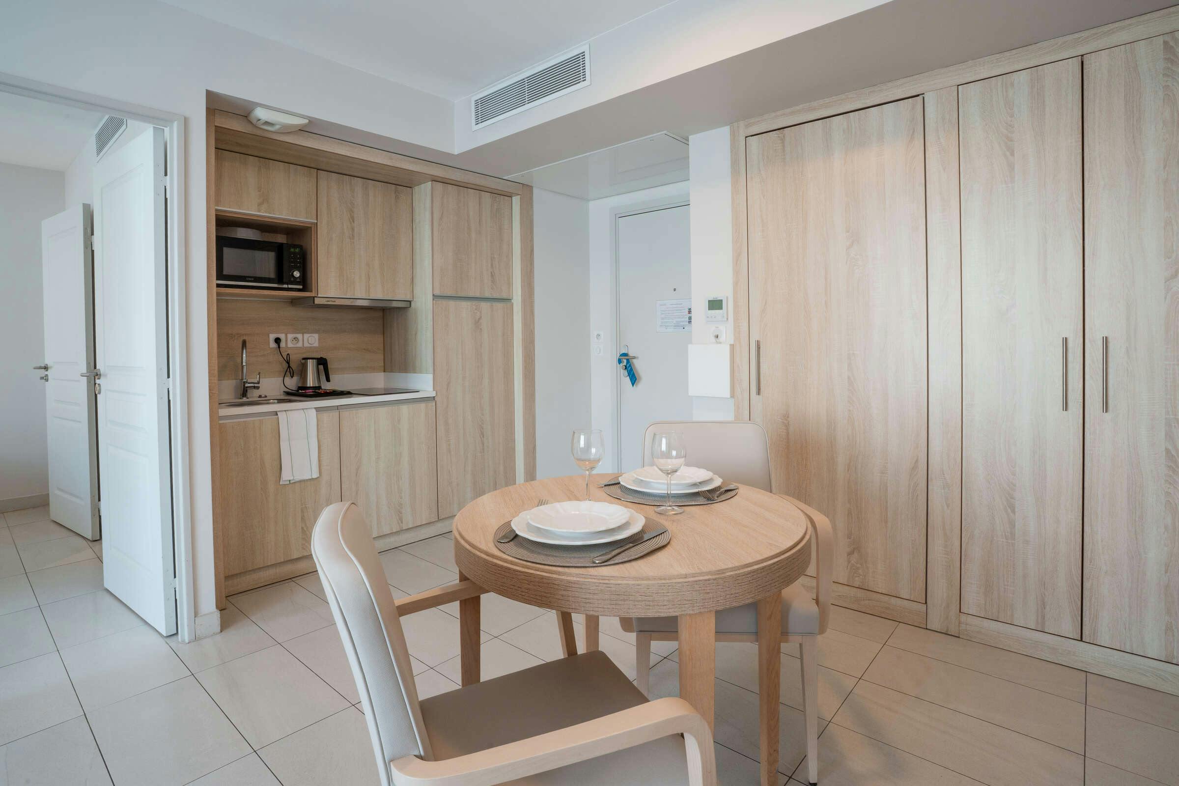 Hotel Quality Suites Nice photo 3