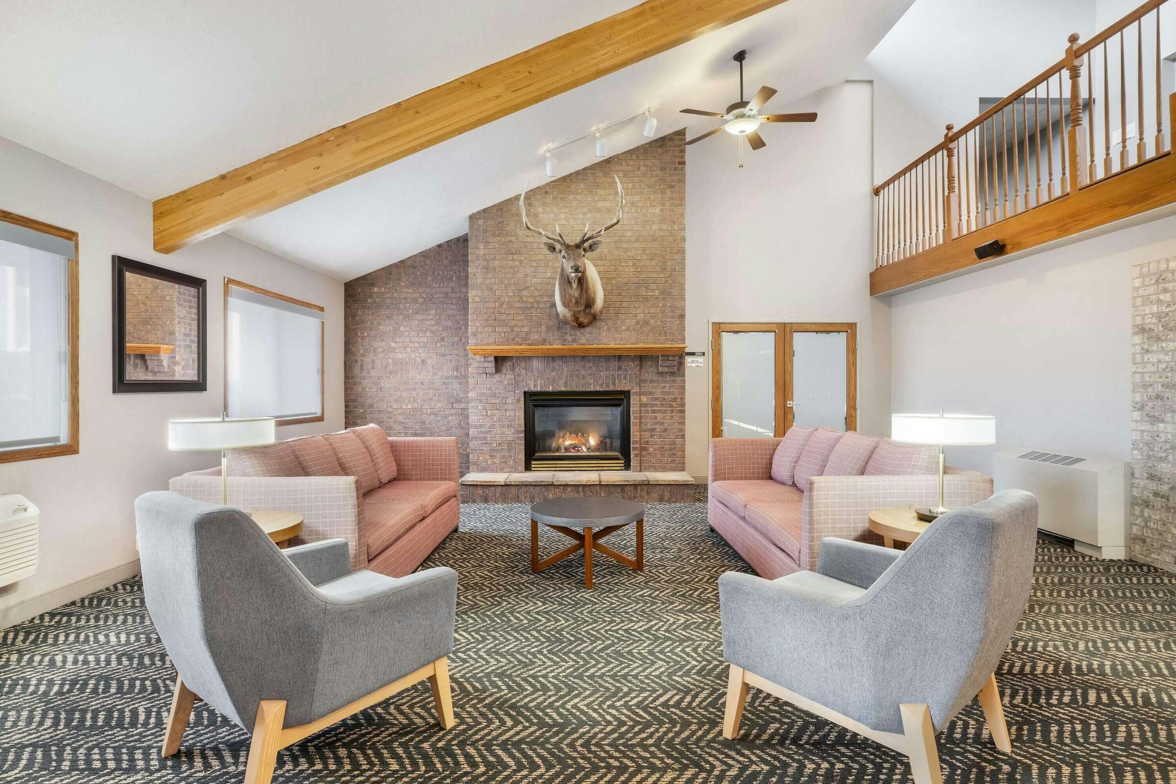 Hotel AmericInn Valley City photo 3