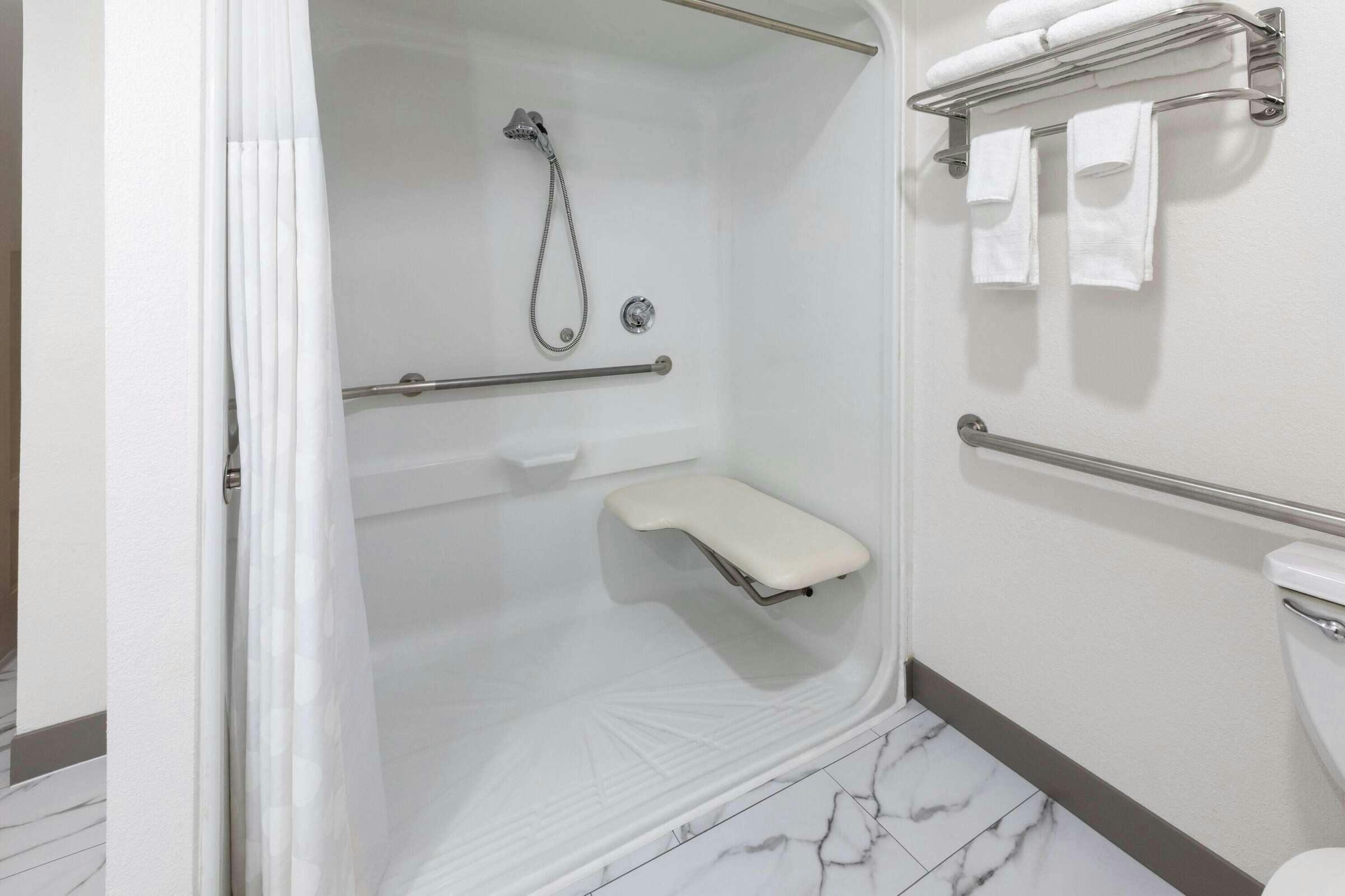 Hotel Howard Johnson Malden Boston photo 4