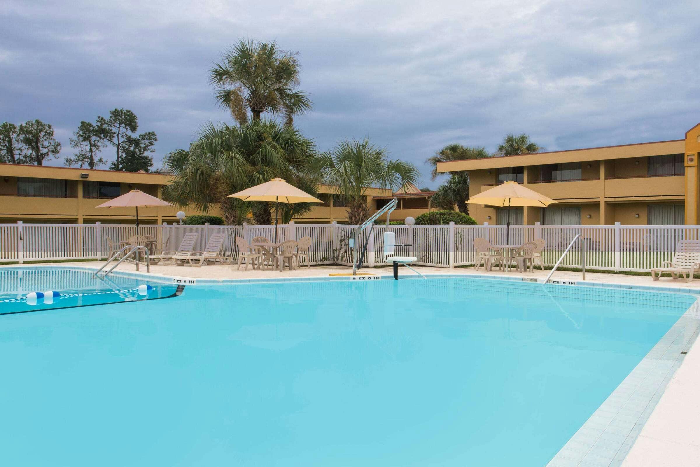 Hotel Days Inn Ocala North photo 5