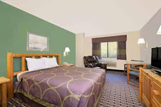 Hotel Super 8 Cloquet photo 3