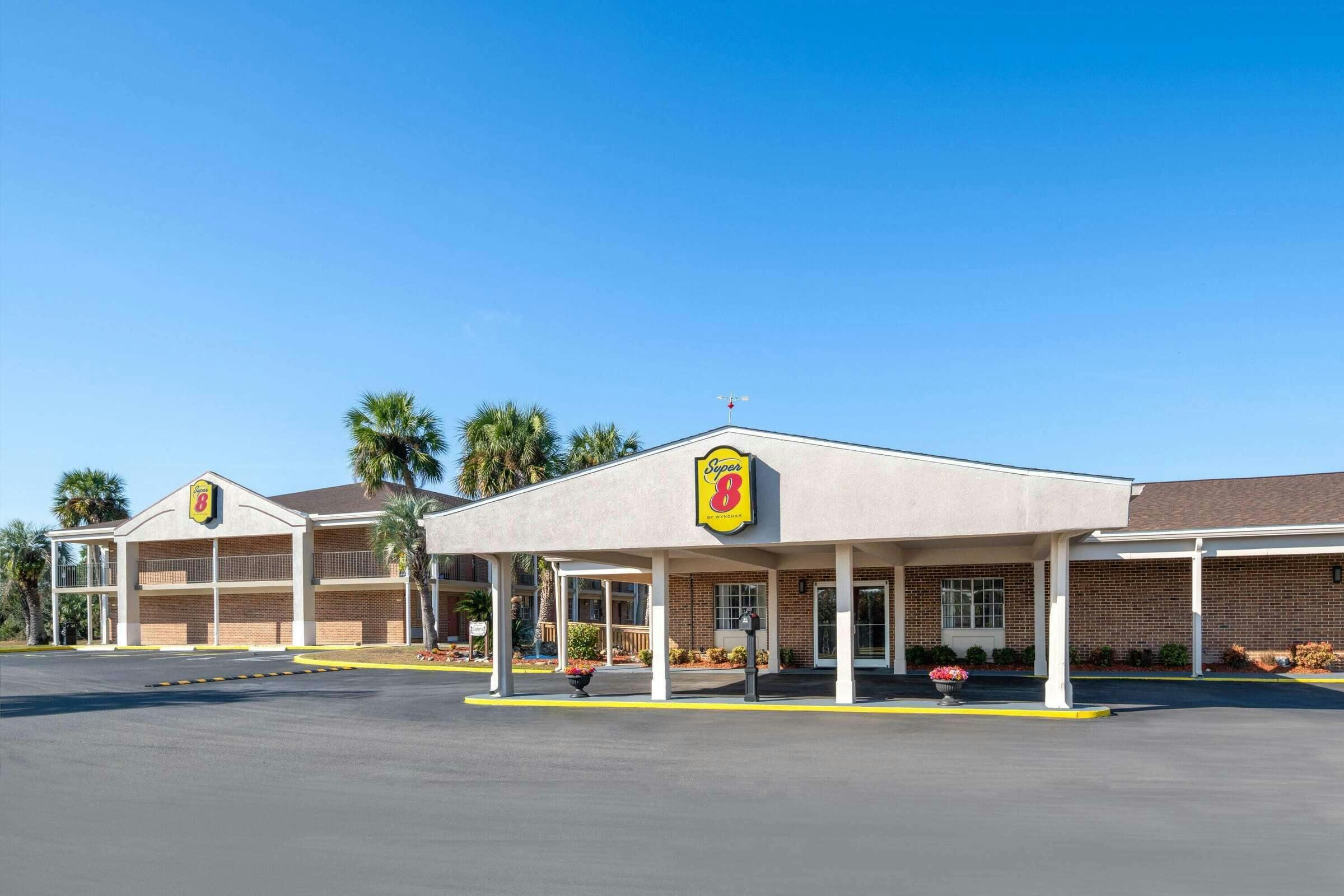 Super 8 Lake City FL