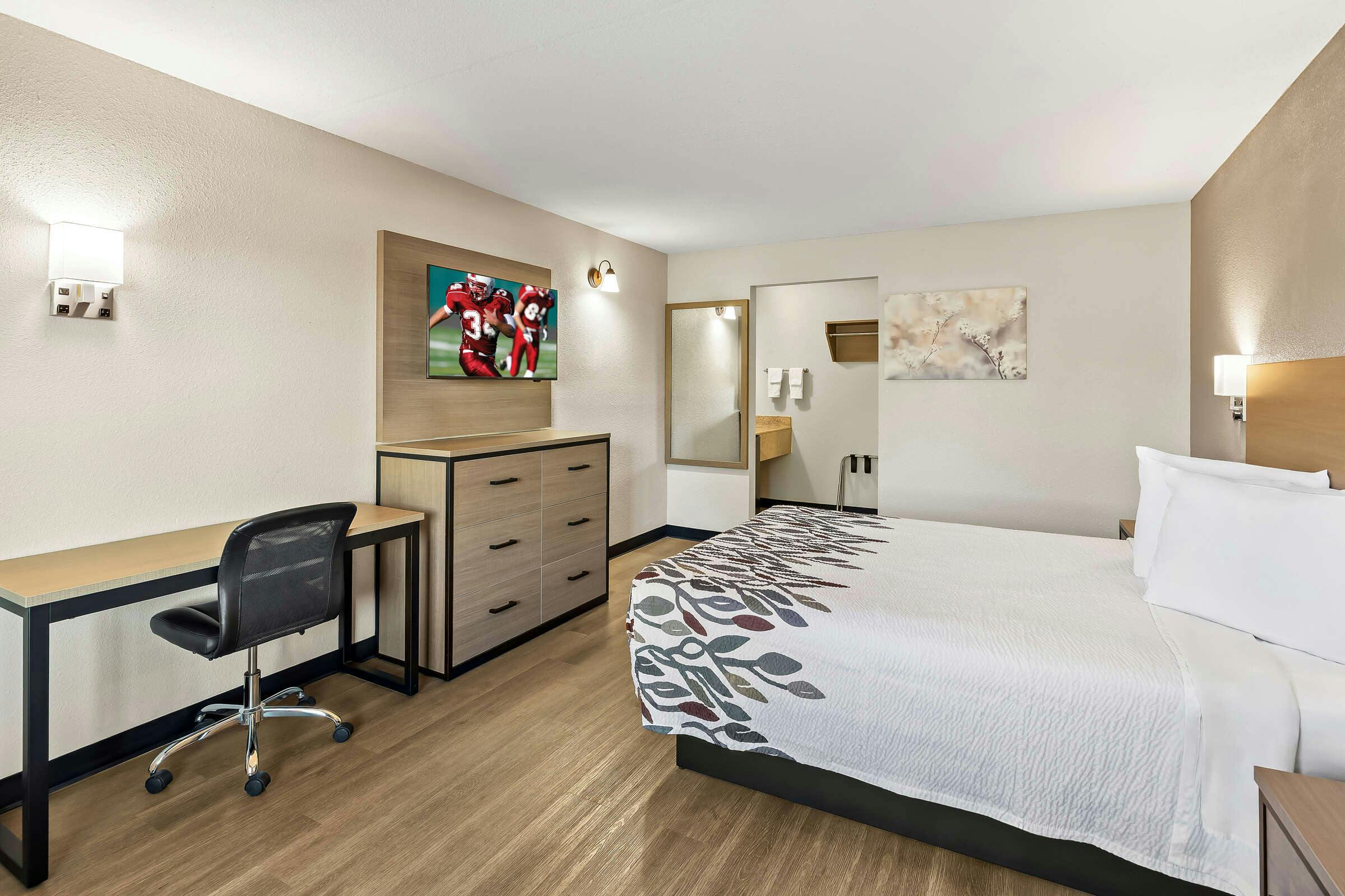 Hotel Red Roof Inn Tucson - Vail photo 2