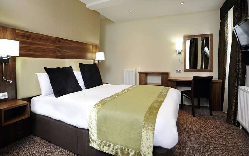 Hotel Independent (Sphc) London Bloomsbury Square Hotel By Ihg photo 2