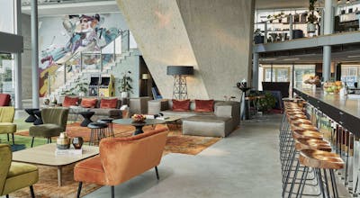 Sir Adam, part of Sircle Collection