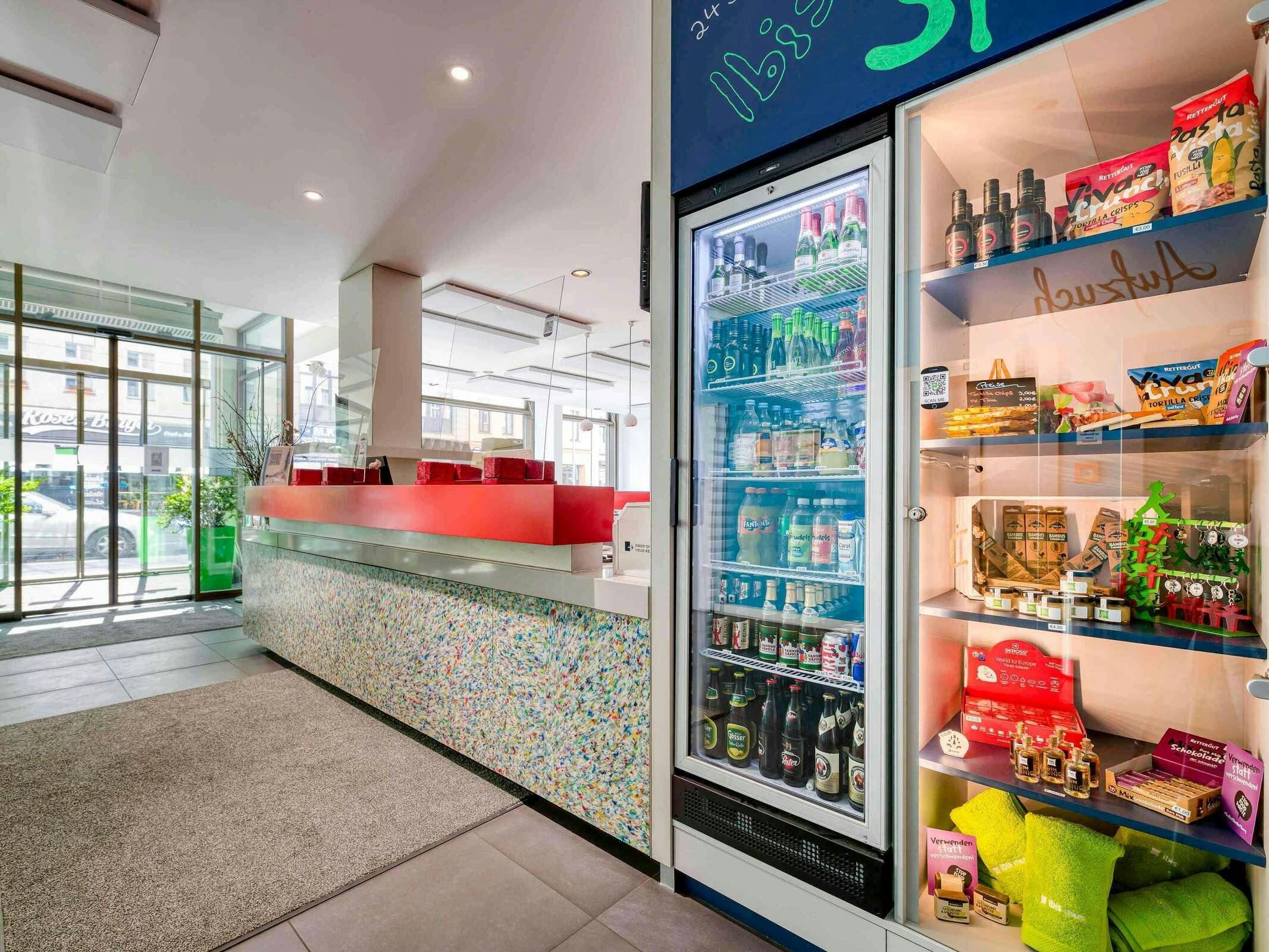 Hotel Ibis Styles Hotel Berlin Mitte photo 4