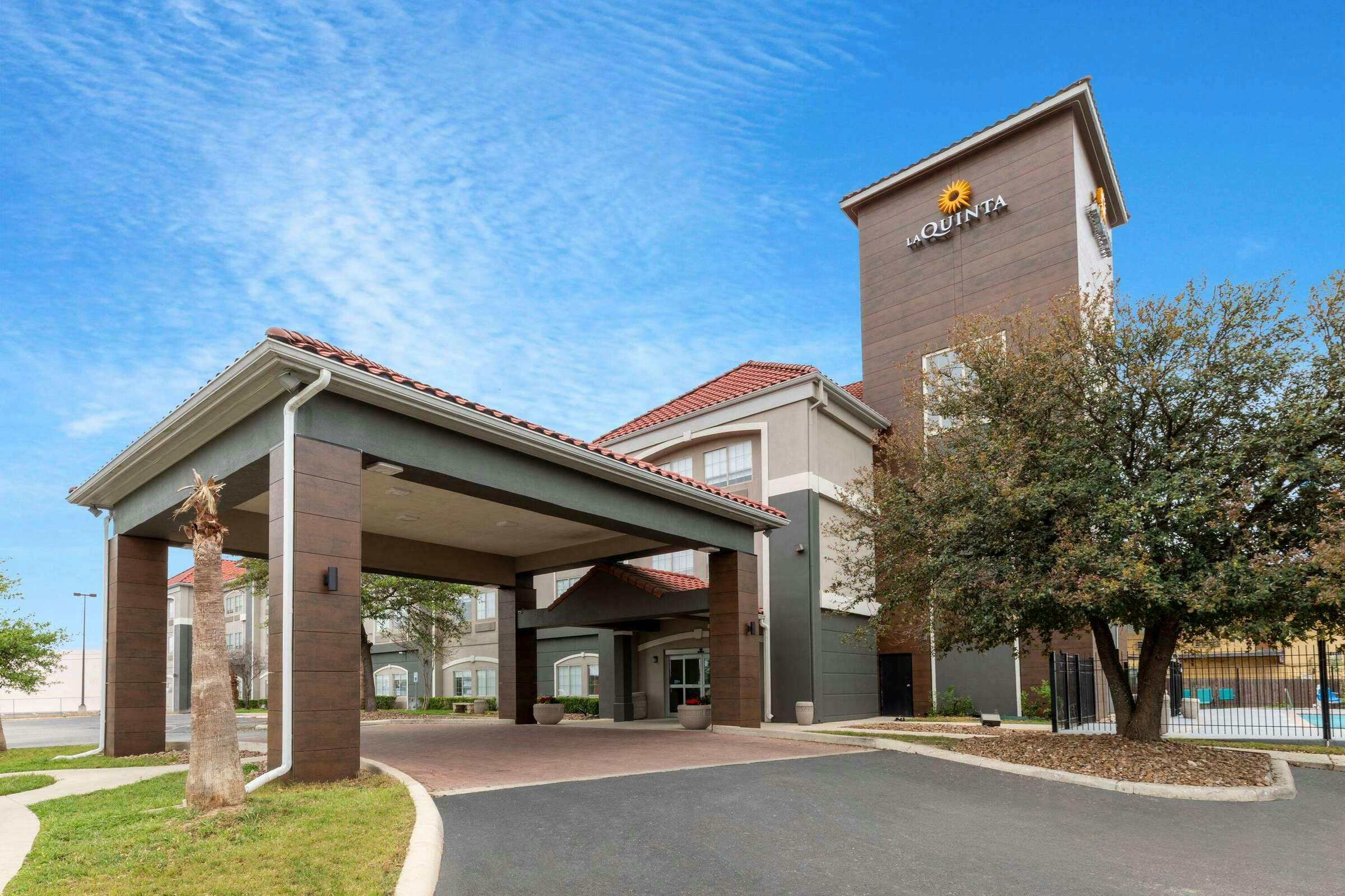 Hotel La Quinta Inn Ste New Braunfel photo 1