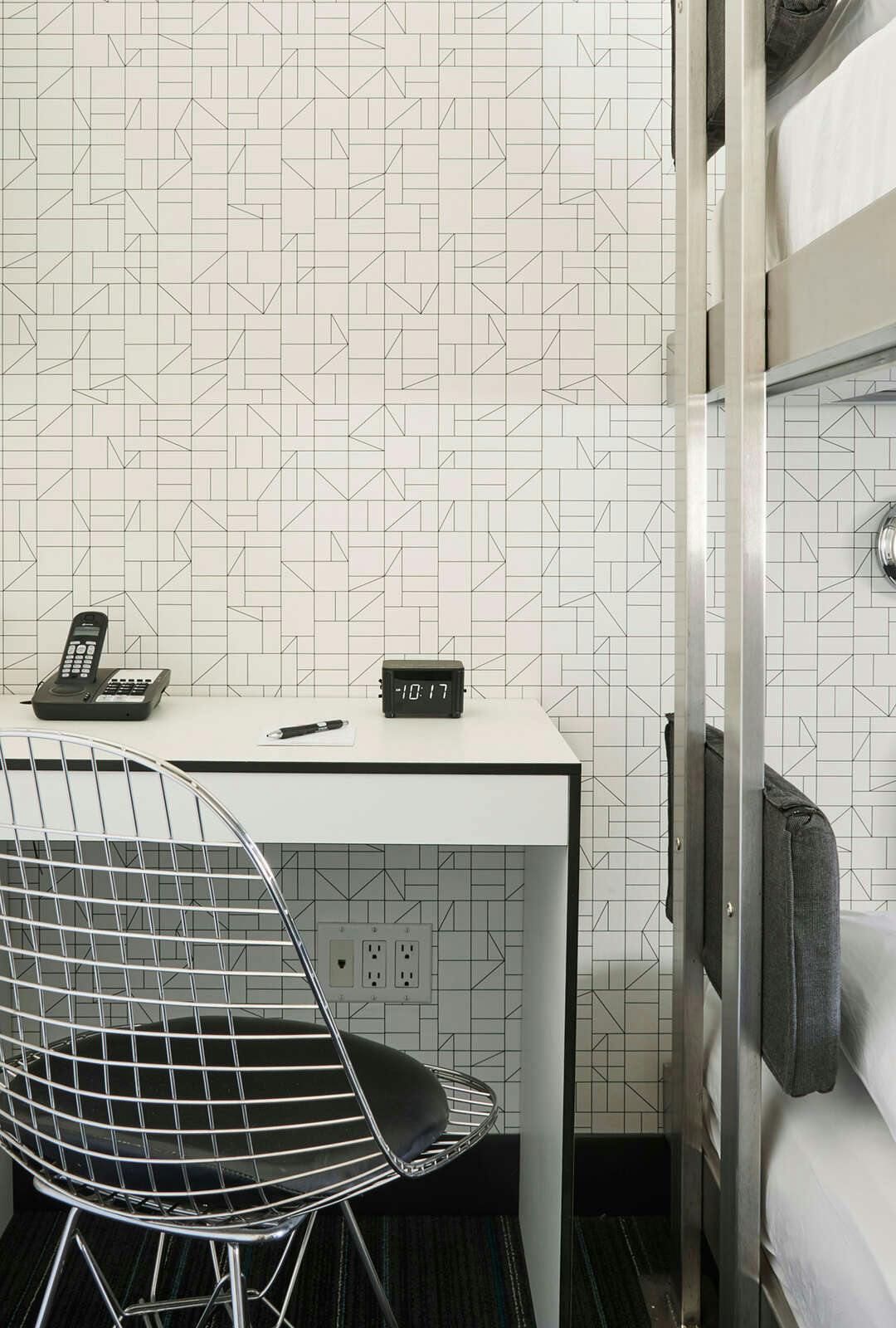 Hotel Pod 51 Bunk Pods (shared bathroom) photo 3