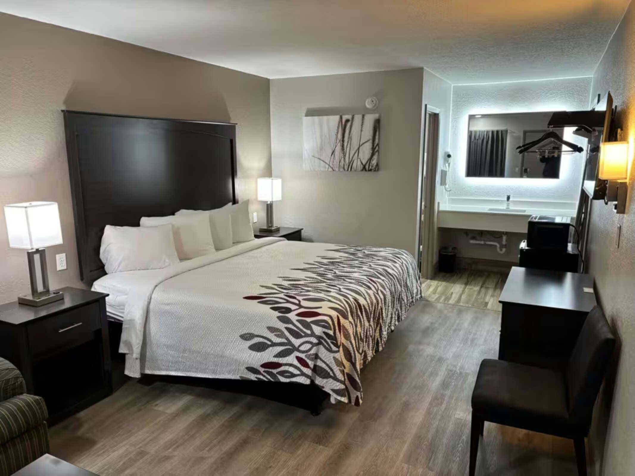 Hotel Red Roof Inn Panama City Beach photo 4