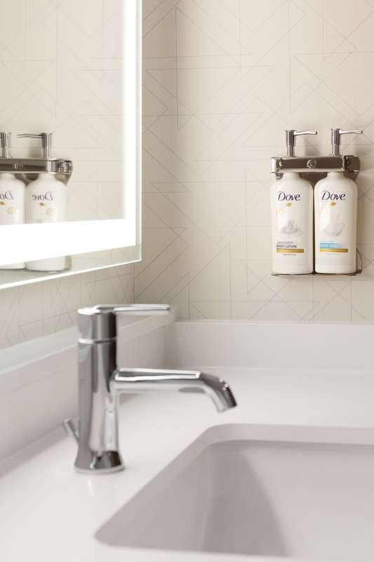 Hotel Holiday Inn Express & Suites Raleigh West Lenovo Center By Ihg photo 3