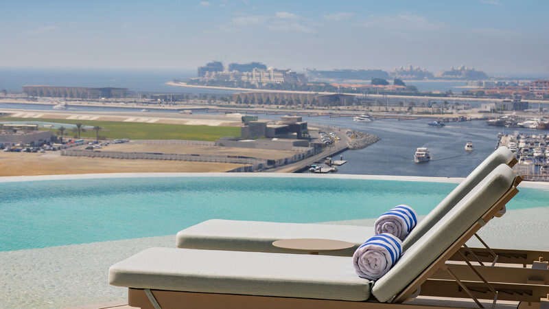 Hotel Vignette Collection Ciel Dubai Marina By Ihg photo 2
