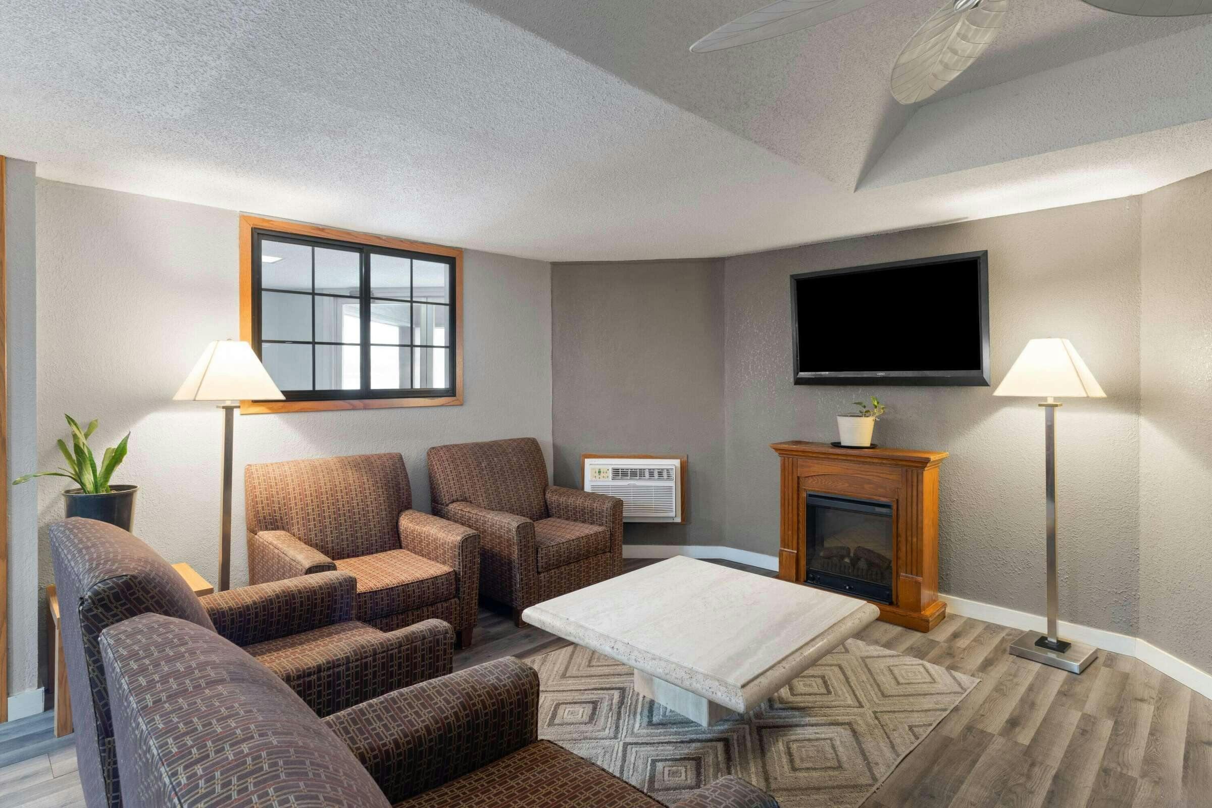 Hotel Travelodge Sauk Centre photo 4