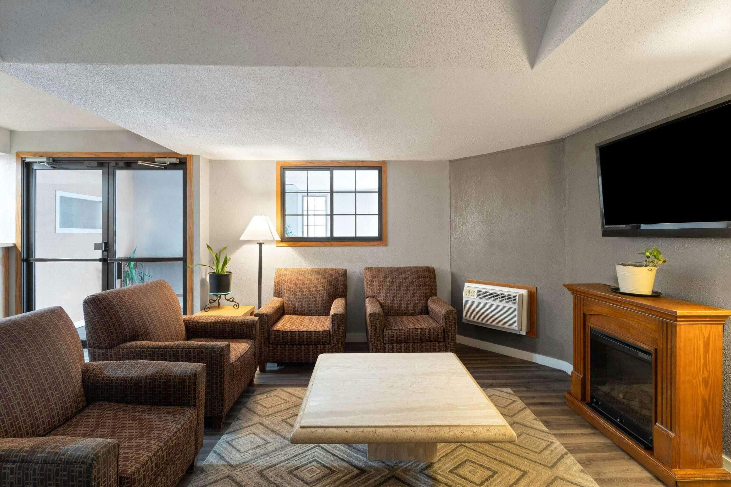 Hotel Travelodge Sauk Centre photo 5