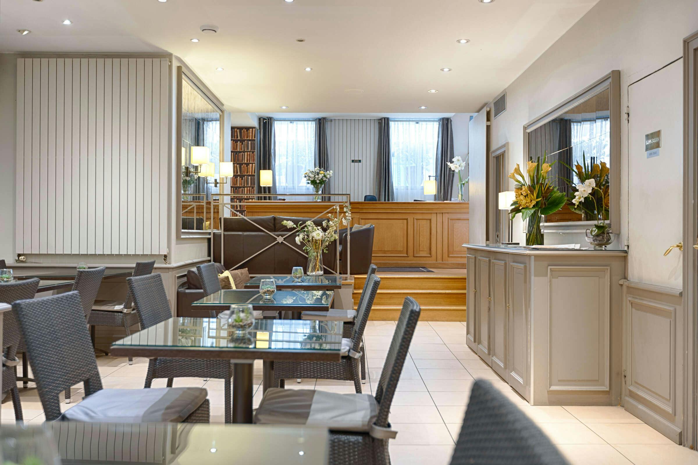 Hotel Hotel Beaugency photo 3