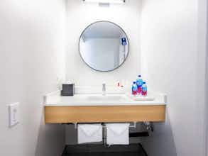 Hotel The Live Hotel photo 4