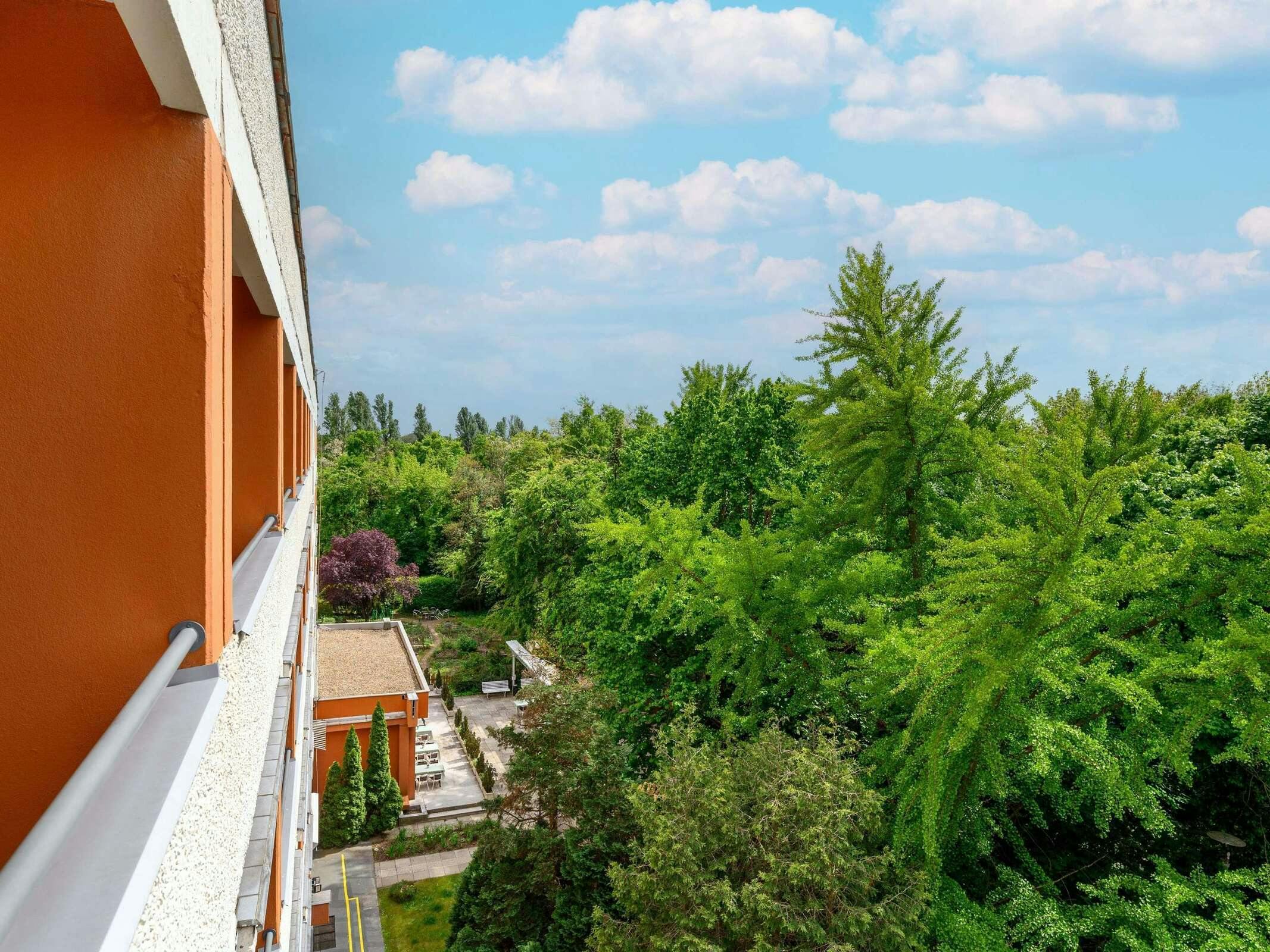 Hotel Ibis Budapest Citysouth photo 1