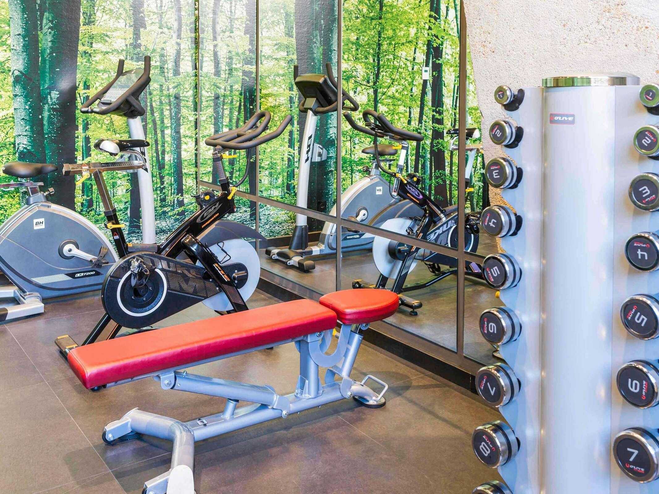 Hotel Novotel Sevilla Marqués Del Nervion photo 2