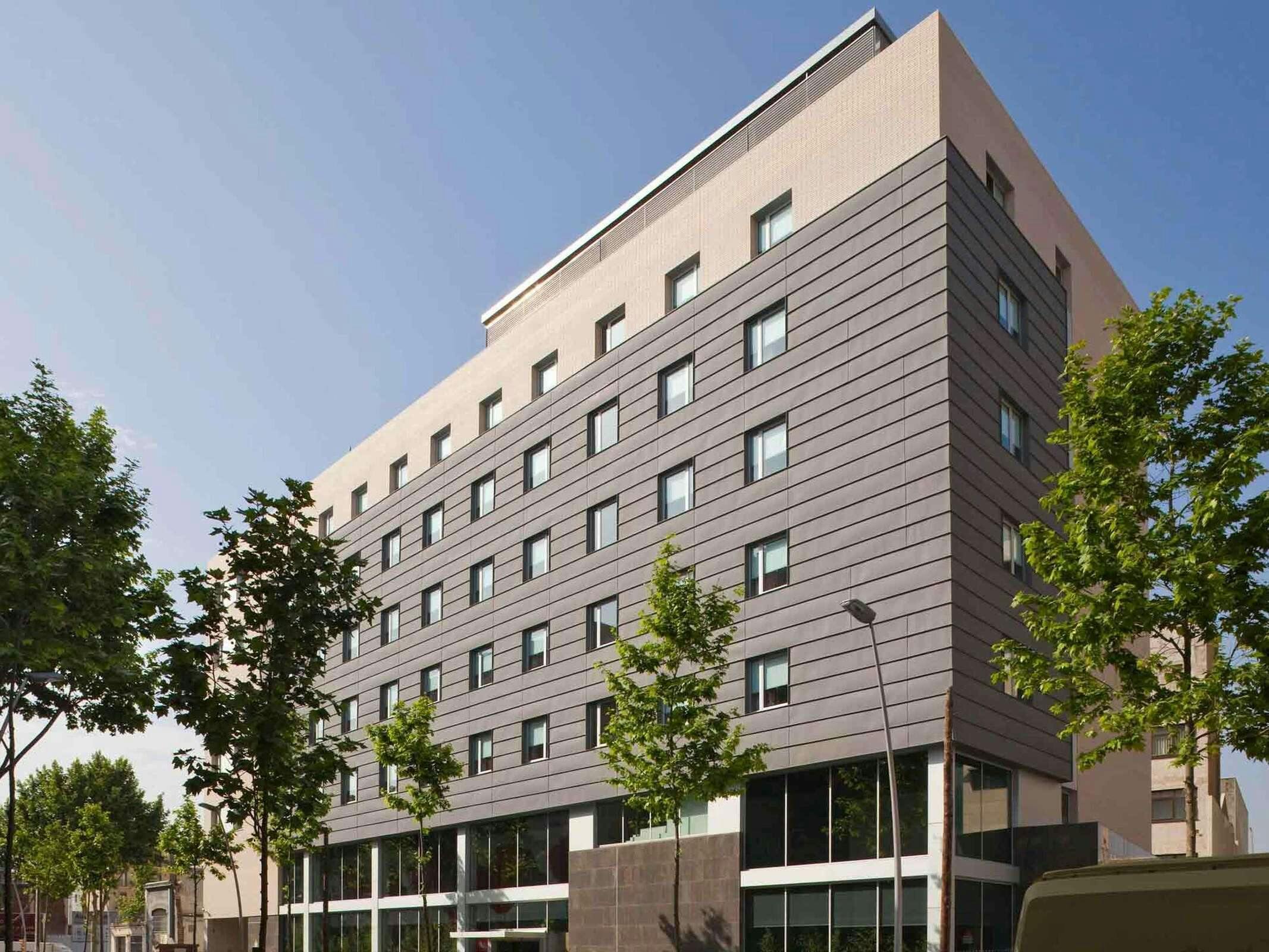 Hotel Ibis Barcelona Plaza Glòries 22 photo 2