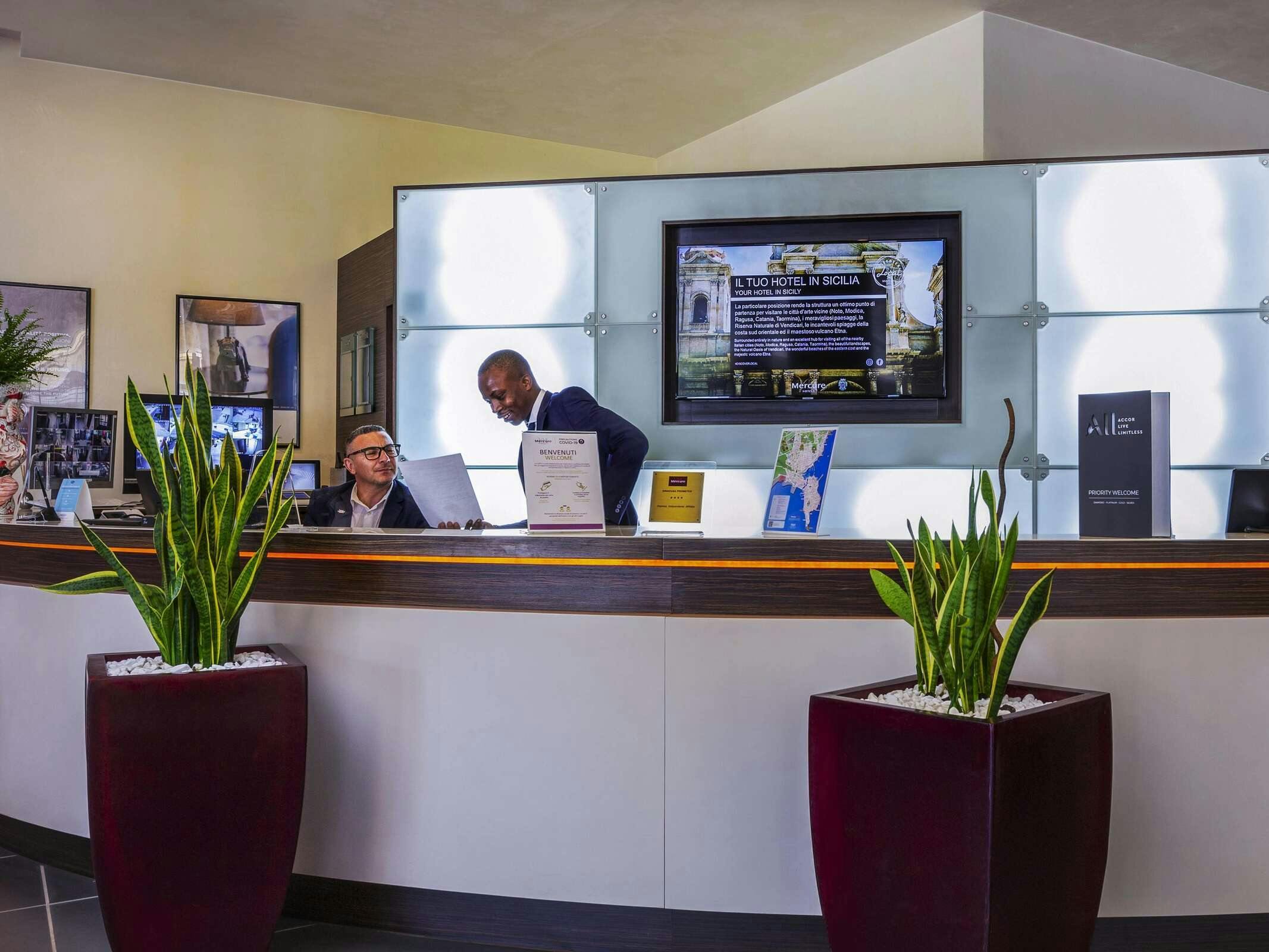 Hotel Mercure Siracusa Prometeo photo 2