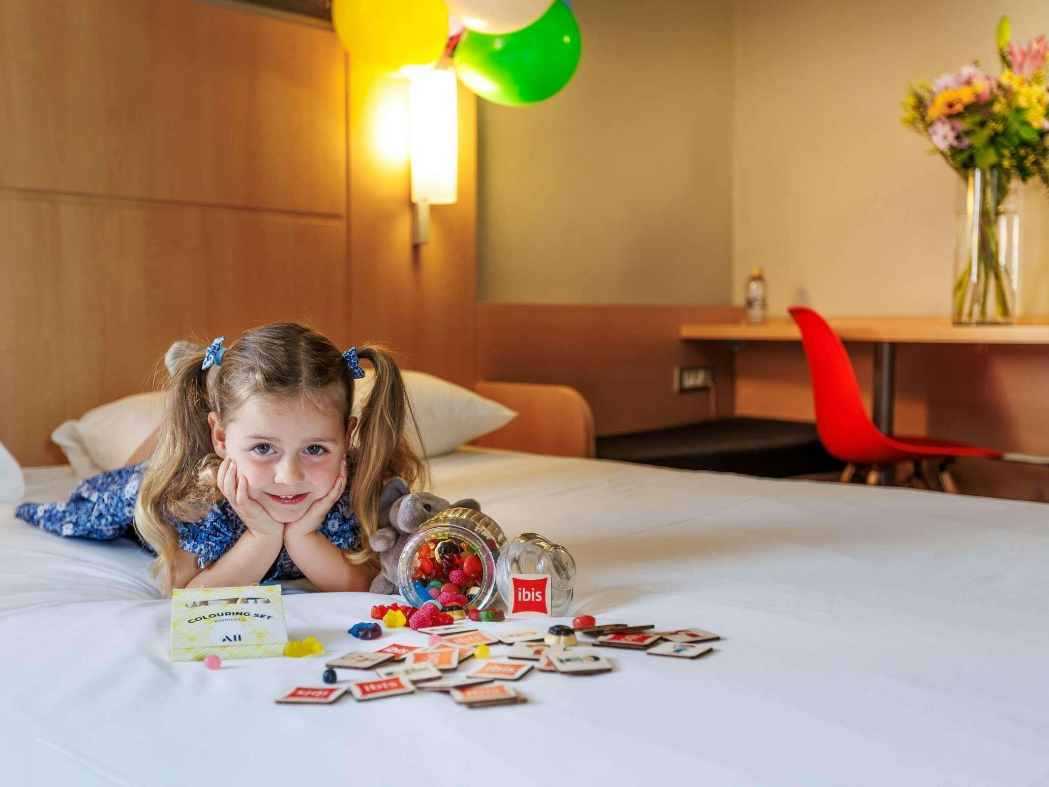 Hotel Ibis Cannes Mandelieu photo 2