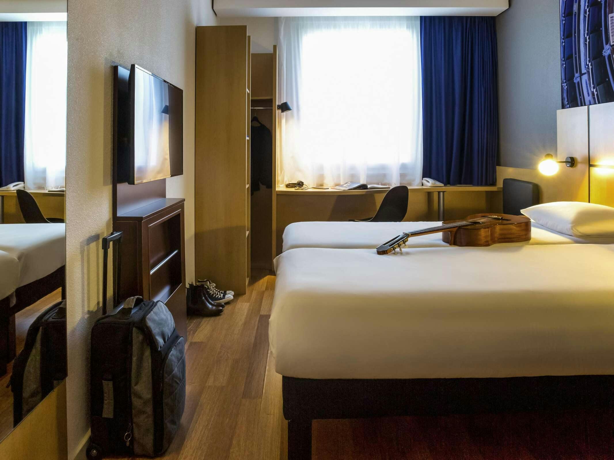 Hotel ibis Geneve Petit Lancy photo 3