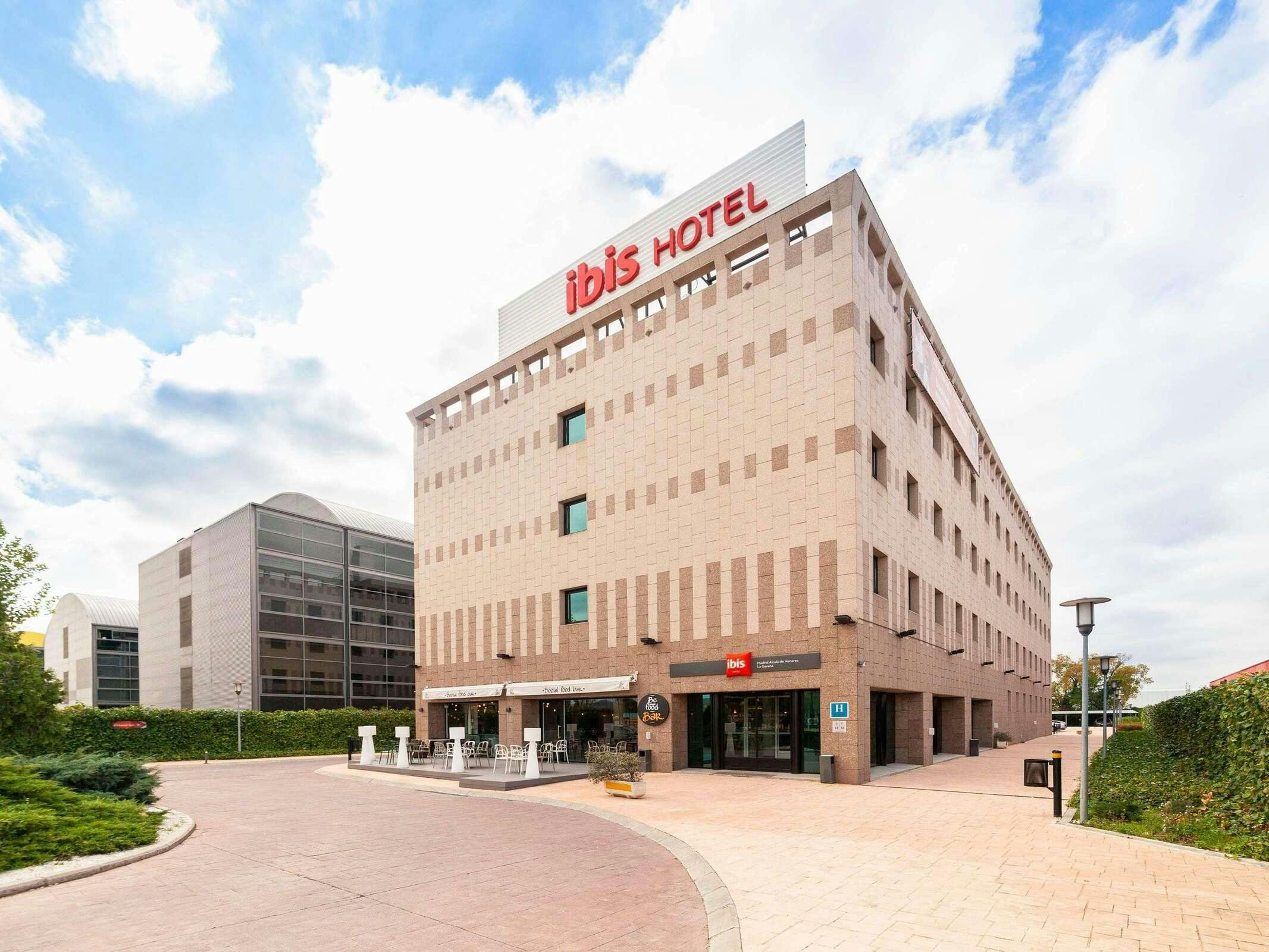 Hotel Ibis Madrid Alcala De Henares La Garena photo 1