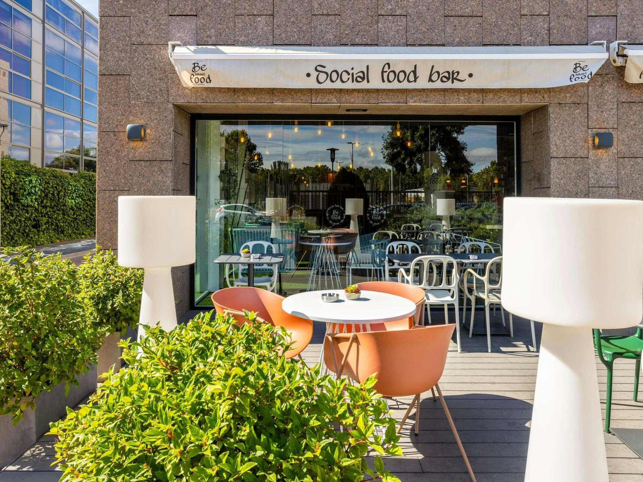 Hotel Ibis Madrid Alcala De Henares La Garena photo 5