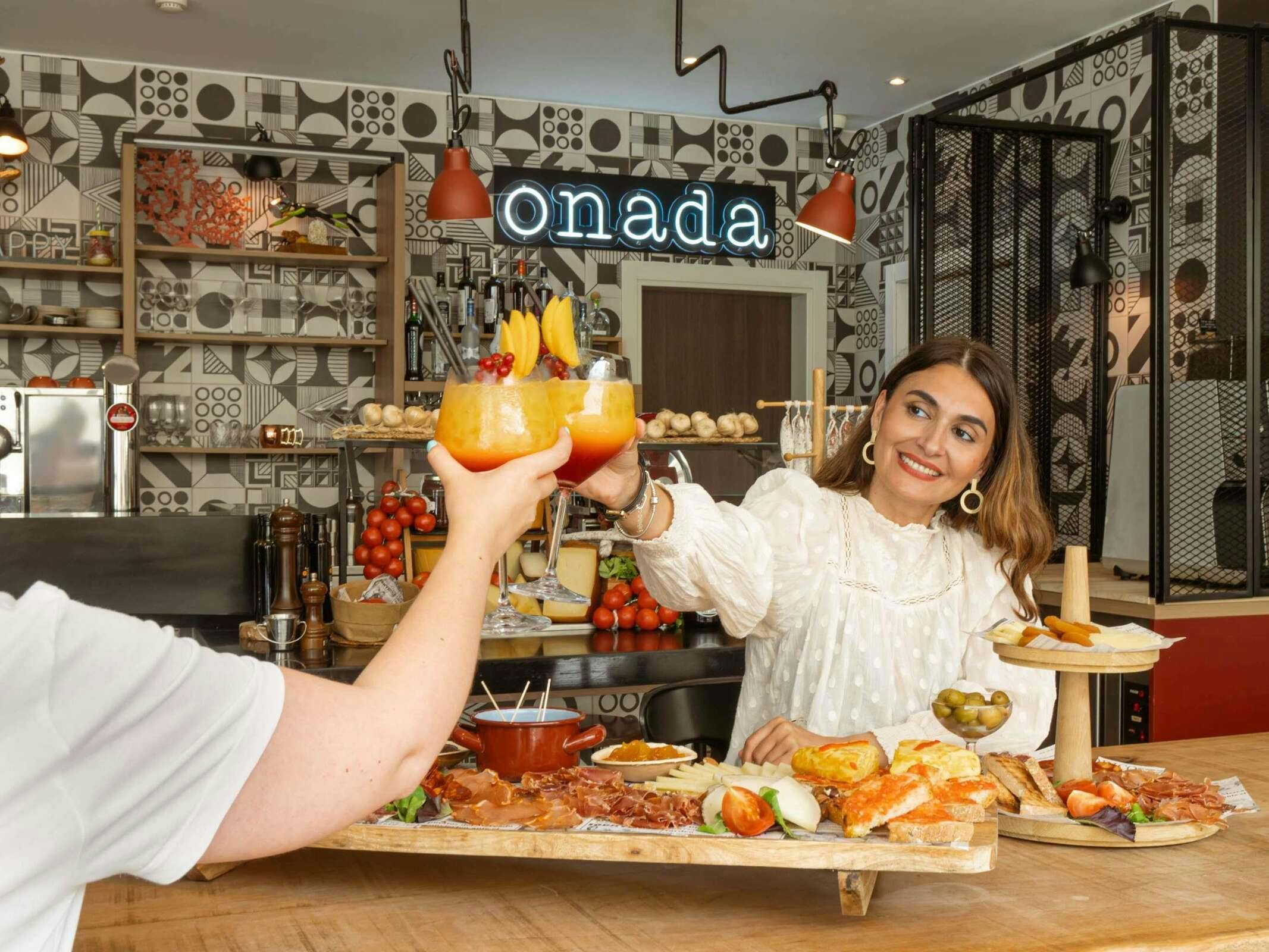 Hotel Ibis Styles Barcelona City Bogatell photo 2