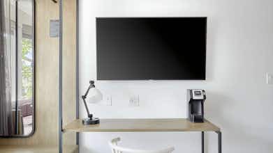 Hotel Lark Hotels 907 Main photo 5