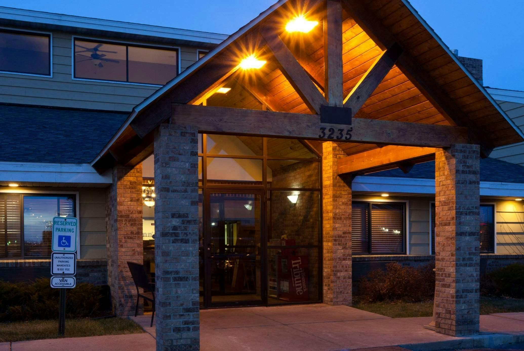 AmericInn Bismarck
