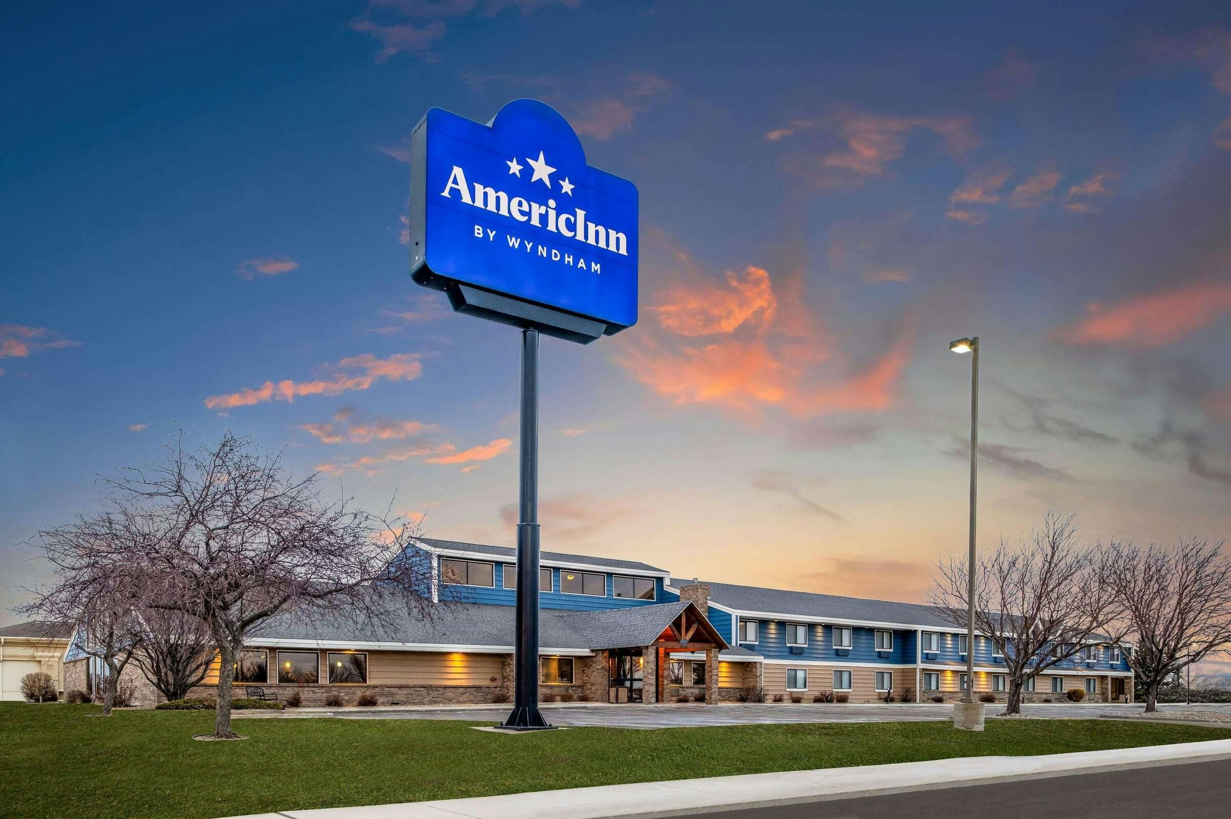 Hotel AmericInn Bismarck photo 1
