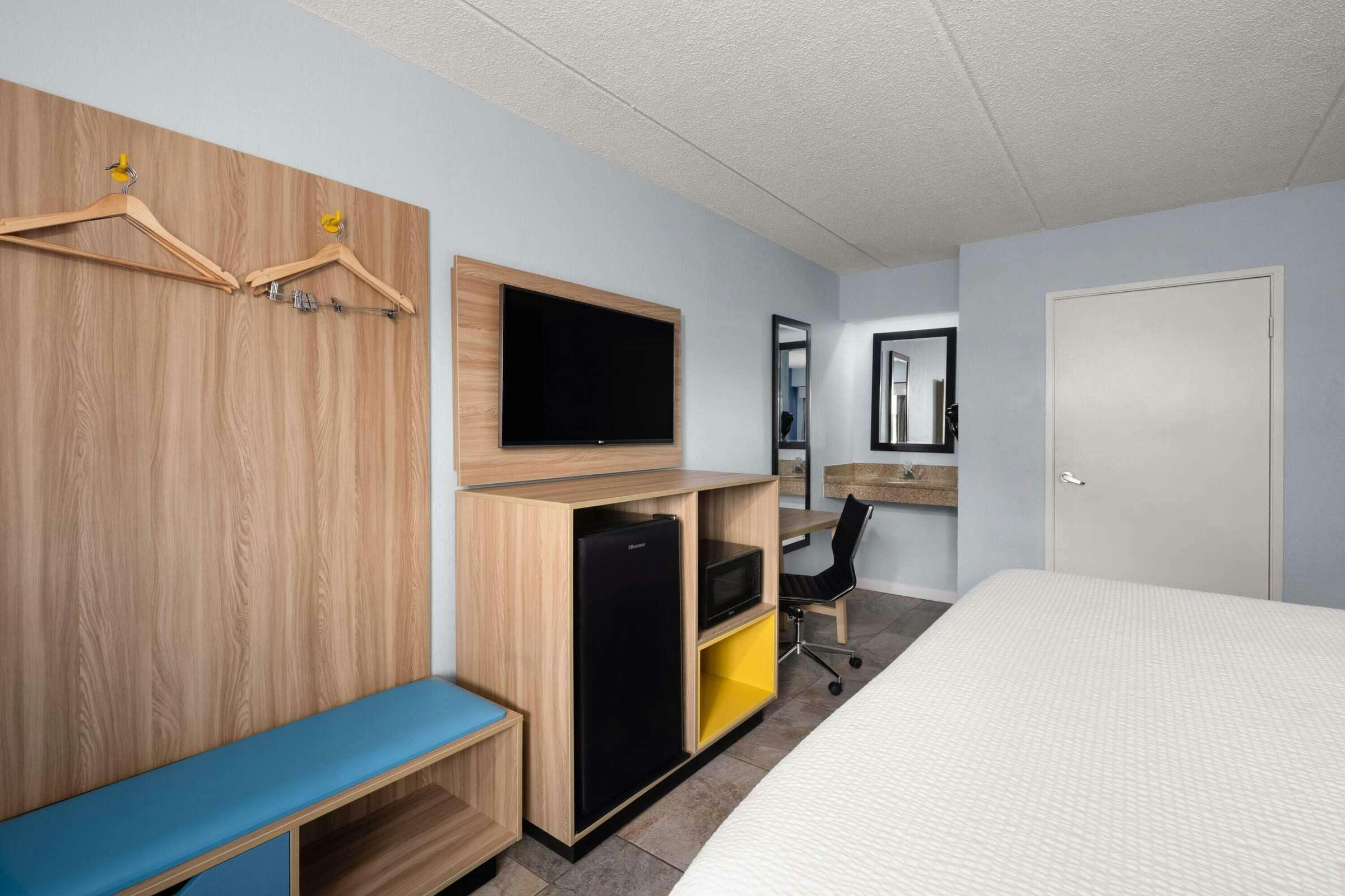 Hotel Days Inn Charlotte University photo 5