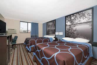 Hotel Super 8 by Wyndham Willmar photo 3