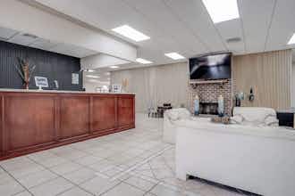 Hotel Cottonwood Suites Savannah photo 2