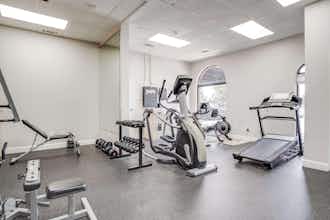 Hotel Cottonwood Suites Savannah photo 5
