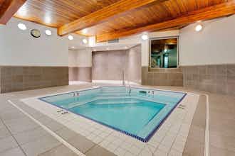 Hotel Ramada Kamloops photo 1