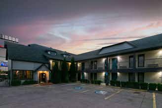Hotel Howard Johnson San Marcos photo 5