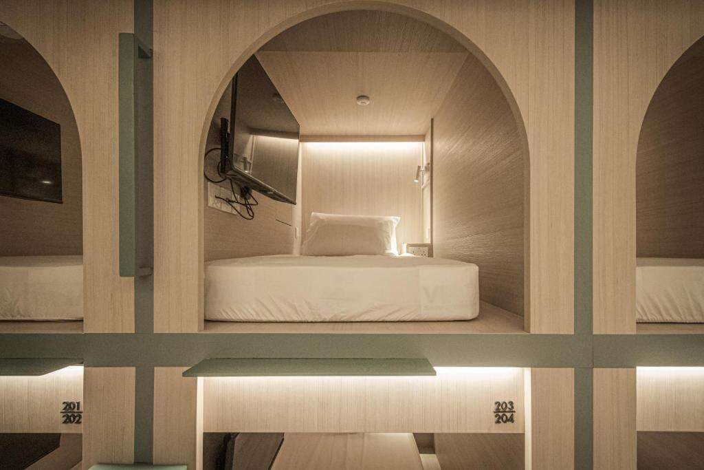 Jyu Capsule Hotel