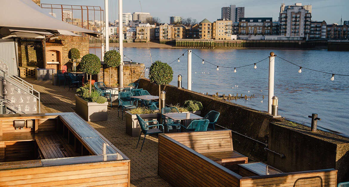 Hotel a&o London Docklands Riverside photo 3