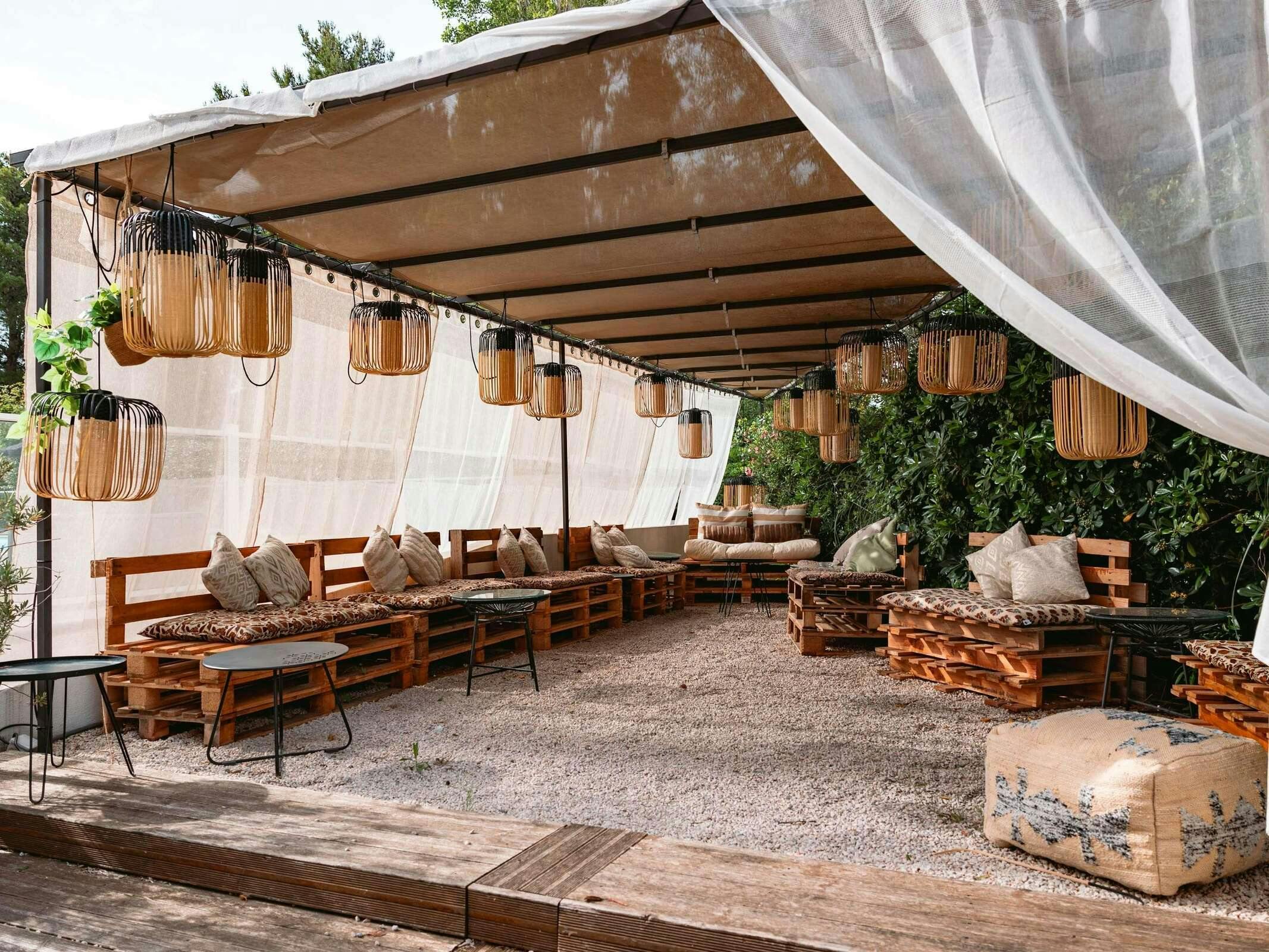 Hotel Ibis Marseille Provence Aéroport photo 2