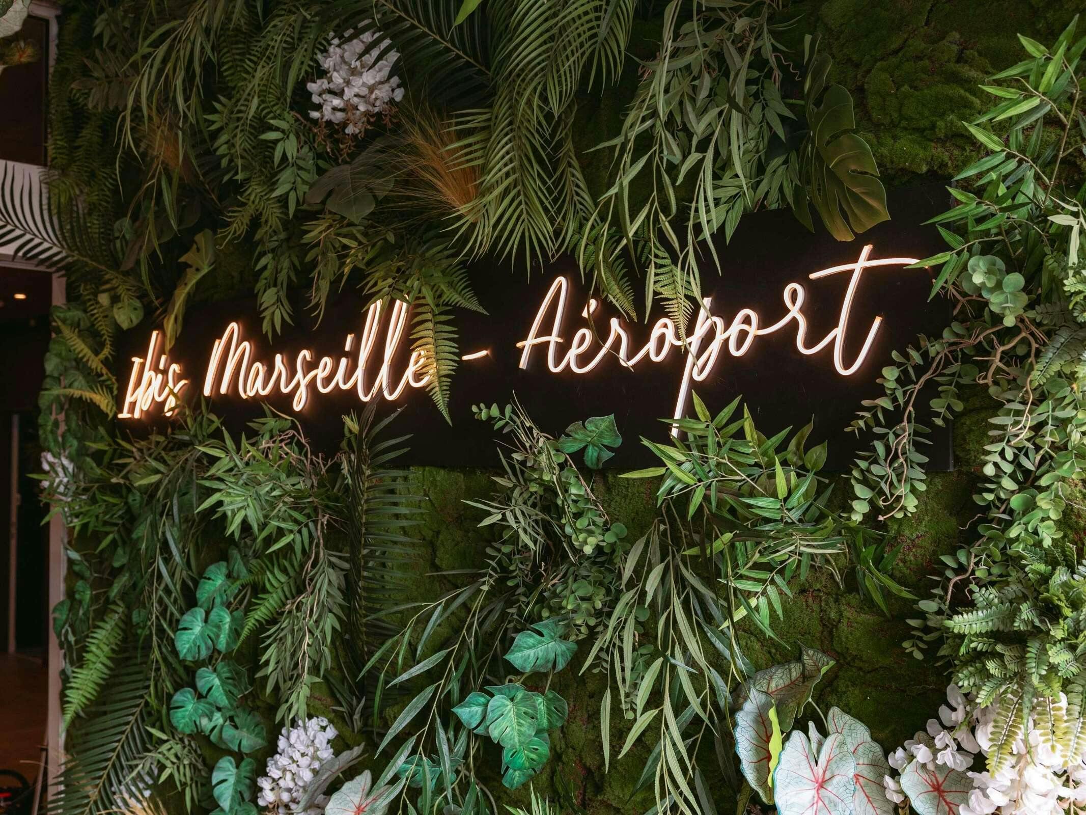 Hotel Ibis Marseille Provence Aéroport photo 3