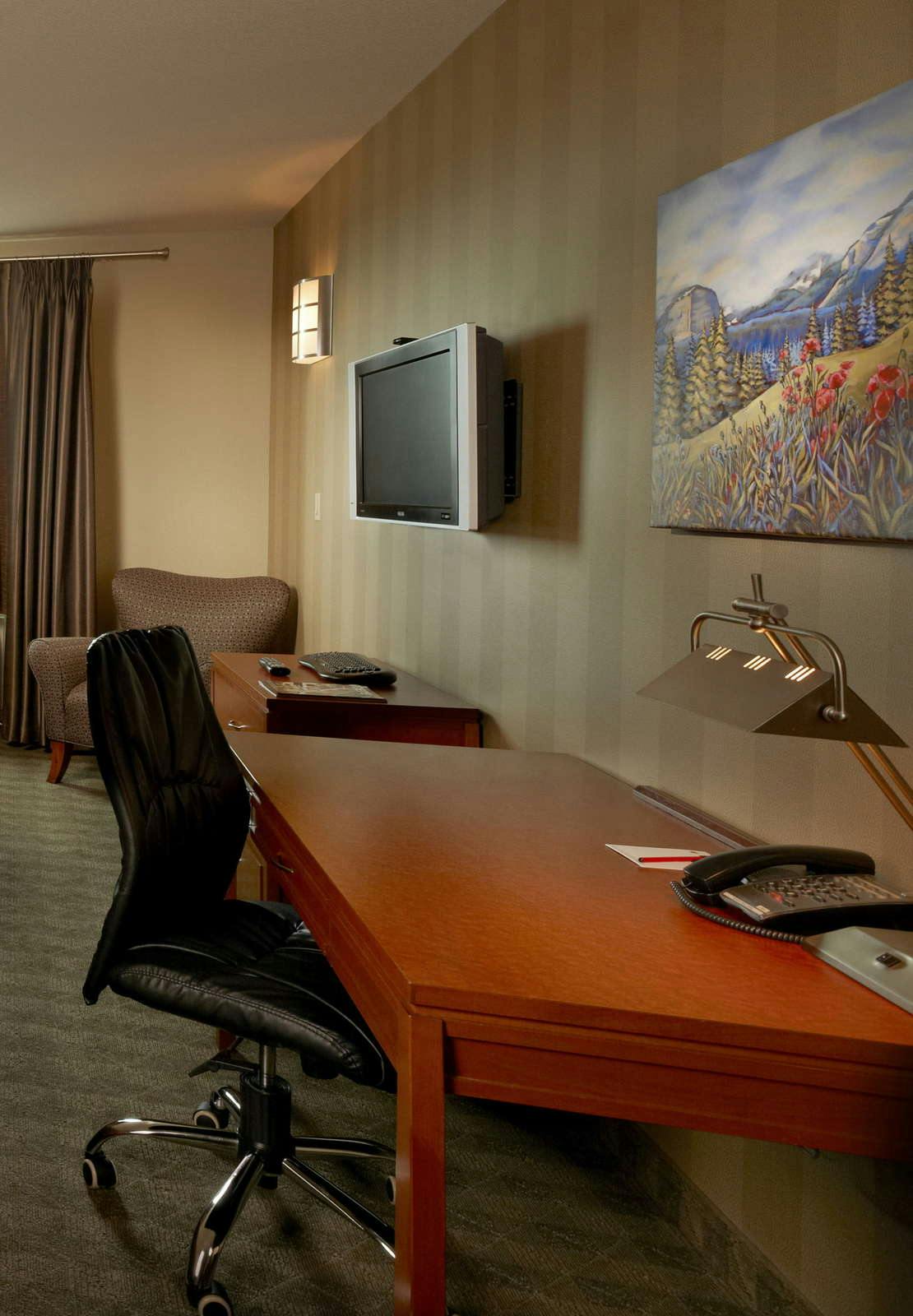 Hotel Deerfoot Inn and Casino photo 3