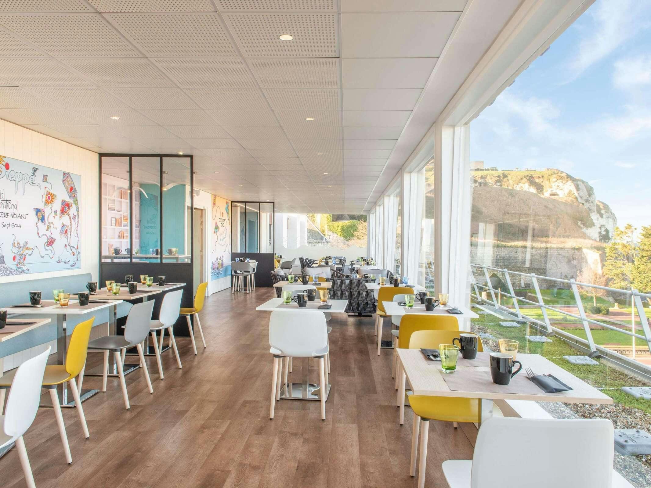 Hotel Hôtel Mercure Dieppe La Présidence photo 3